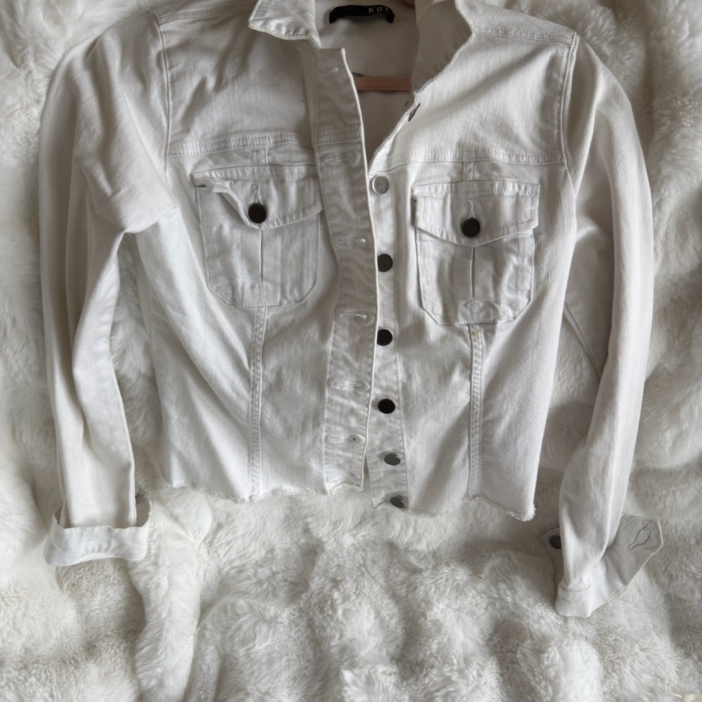 Kut from the Kloth Ivory Denim Jacket size Medium